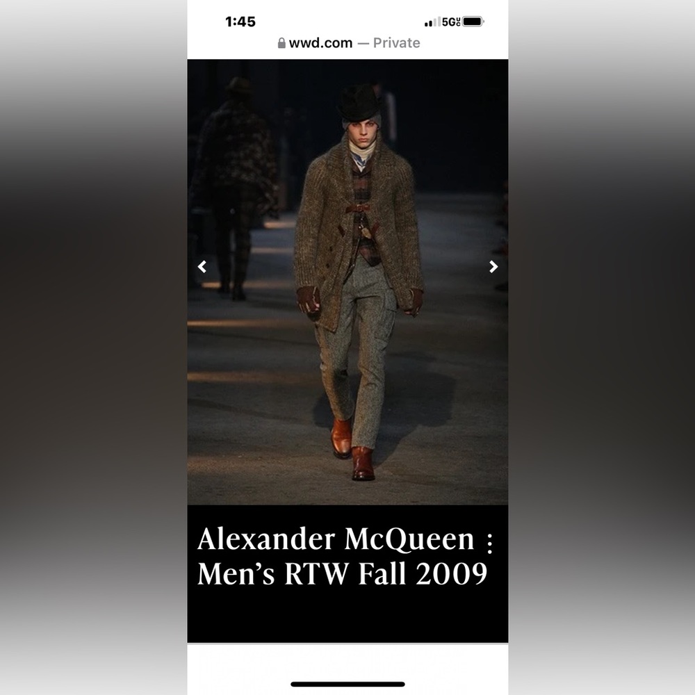 Alexander McQueen Wool Herringbone Cargo Pants. A. McQueen Era —Runway F/W 2009.